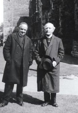 Rev Spencer Jones (R), clearly in his later years, with Rev Lewis Wattson